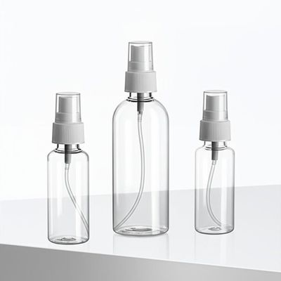 Almacenamiento simplificado con botellas de contenedores de plástico y bomba de pulverización incluida