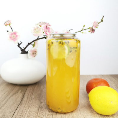 Botellas de consumición disponibles del claro de la categoría alimenticia del caramelo 700ml con las tapas de la poder